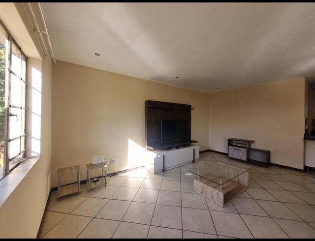 4 BEDROOM DUPLEX FOR SALE IN MOOIKLOOF RIDGE ESTATE